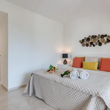 Mediterranean Getaway Seaviews At Puerto Banus Apartment