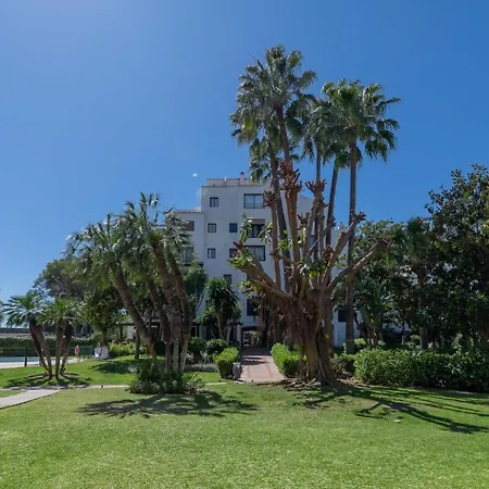 Apartment Mediterranean Getaway Seaviews At Puerto Banus *